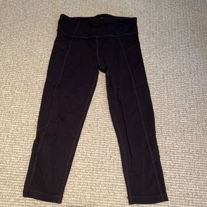 Athleta girl leggings, ankle crop. Size 8–10